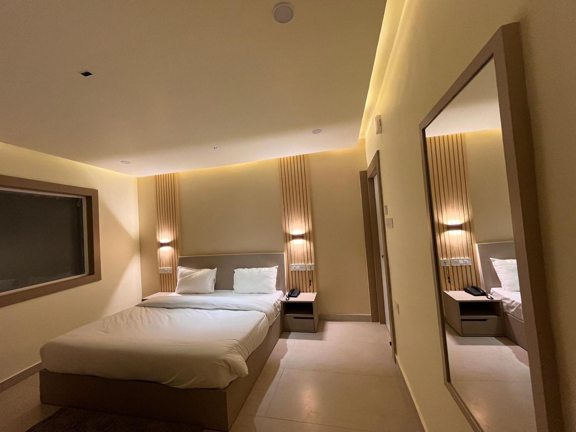 Spruce Hill Hotel & Restro Nainital Luaran gambar