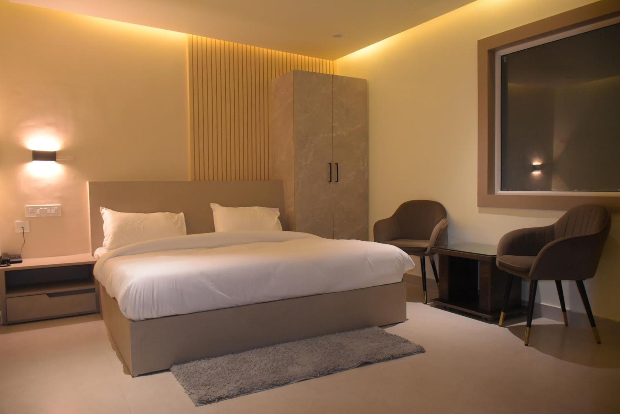 Spruce Hill Hotel & Restro Nainital Luaran gambar